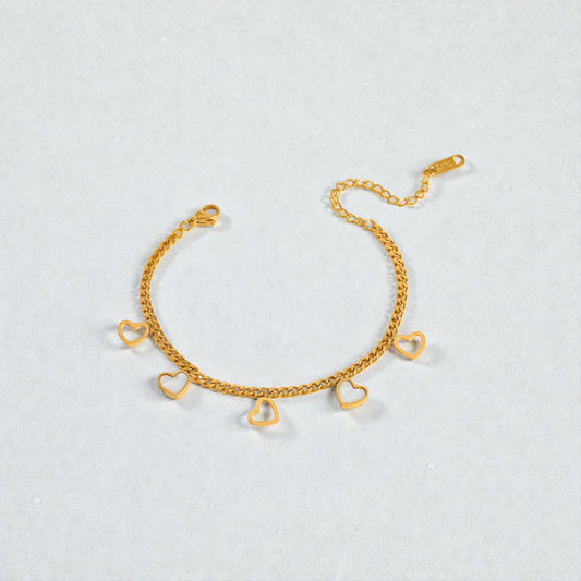 „Lovelora“-Armkette