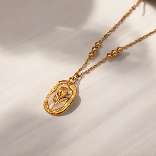 „Golden Rose“-Halskette